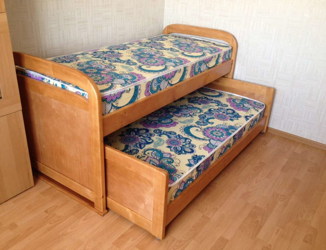 Выдвижная кровать для двоих Велес Мурзилка с выкатным местом